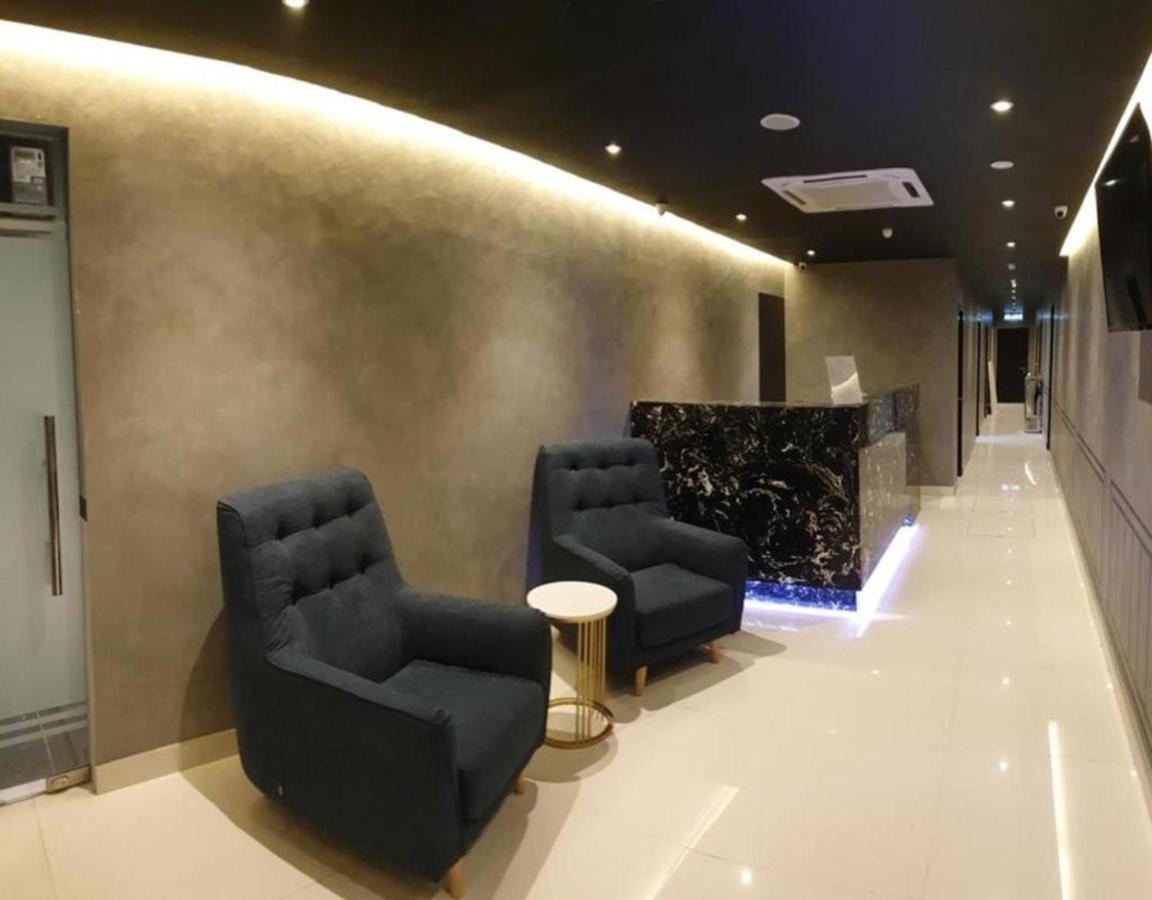 Suite Dreamz Hotel Banting Banting  Exterior photo